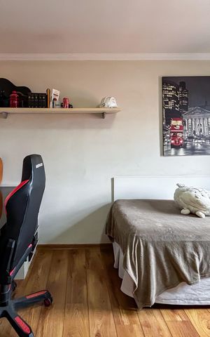 Casa à venda com 230m², 3 quartos e 2 vagas