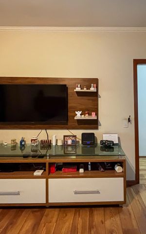 Casa à venda com 230m², 3 quartos e 2 vagas