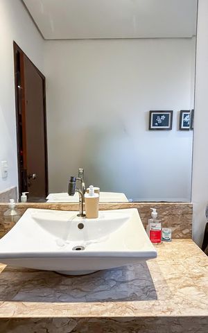 Casa à venda com 230m², 3 quartos e 2 vagas