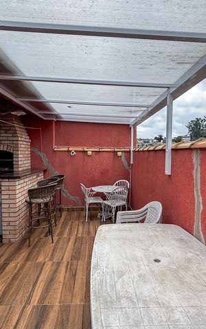 Casa à venda com 230m², 3 quartos e 2 vagas