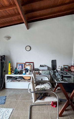 Casa à venda com 230m², 3 quartos e 2 vagas