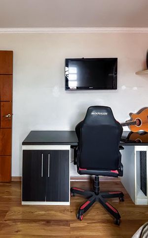 Casa à venda com 230m², 3 quartos e 2 vagas