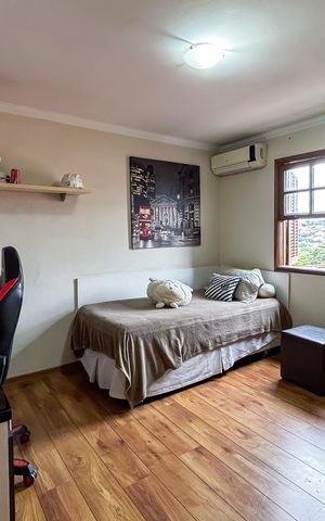Casa à venda com 230m², 3 quartos e 2 vagas