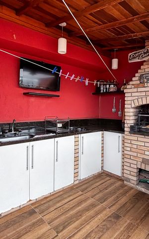 Casa à venda com 230m², 3 quartos e 2 vagas