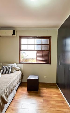 Casa à venda com 230m², 3 quartos e 2 vagas
