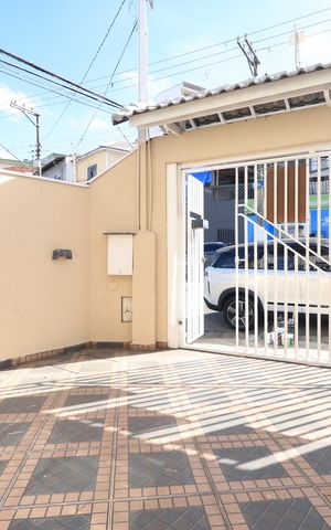 Casa para alugar com 91m², 2 quartos e 2 vagasGaragem