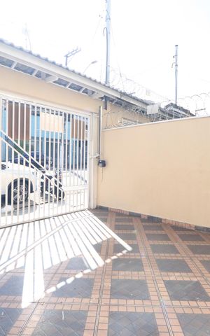 Casa para alugar com 91m², 2 quartos e 2 vagasGaragem