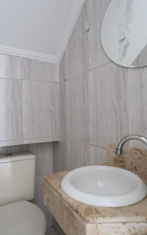 Casa para alugar com 91m², 2 quartos e 2 vagasLavabo