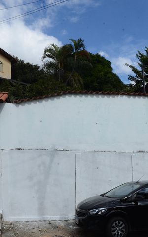 Casa à venda com 450m², 2 quartos e 8 vagasFachada