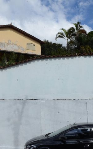 Casa à venda com 450m², 2 quartos e 8 vagasFachada