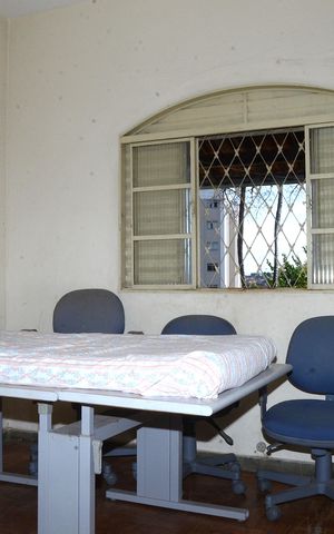 Casa à venda com 450m², 2 quartos e 8 vagasQuarto 1