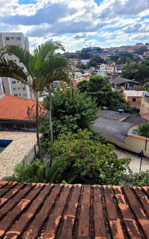 Casa à venda com 450m², 2 quartos e 8 vagas Casa à venda com 450m², 2 quartos e 8 vagasVista