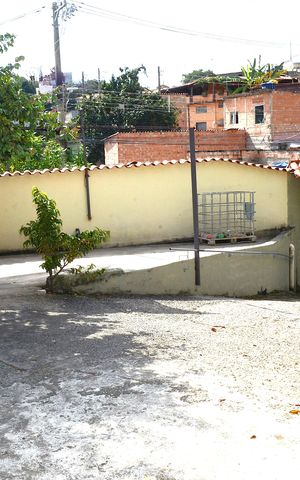Casa à venda com 450m², 2 quartos e 8 vagasGaragem