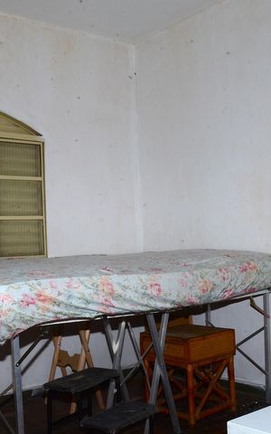 Casa à venda com 450m², 2 quartos e 8 vagasQuarto 2