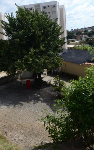 Casa à venda com 450m², 2 quartos e 8 vagasJardim