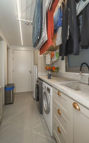 Apartamento à venda com 159m², 3 quartos e 2 vagasÁrea de Serviço