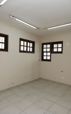 Casa para alugar com 350m², 4 quartos e 5 vagasCozinha