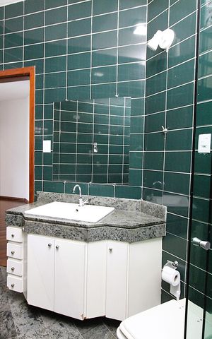 Casa para alugar com 350m², 4 quartos e 5 vagasBanheiro 3