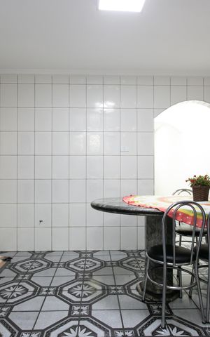Casa à venda com 159m², 4 quartos e 3 vagas Casa à venda com 159m², 4 quartos e 3 vagasCozinha