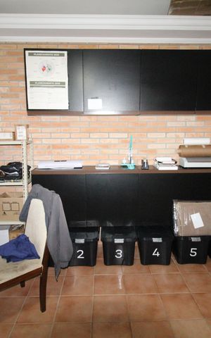 Casa de condomínio para alugar com 327m², 6 quartos e 4 vagasSala 2