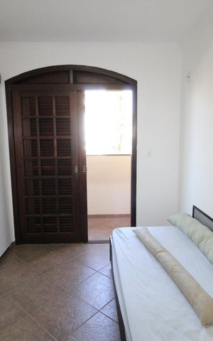 Casa de condomínio para alugar com 327m², 6 quartos e 4 vagasQuarto 1