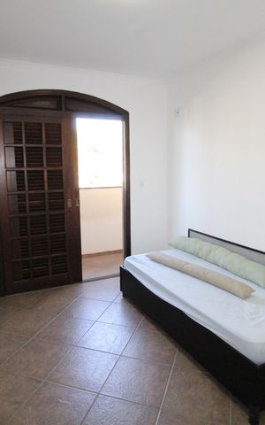 Casa de condomínio para alugar com 327m², 6 quartos e 4 vagasQuarto 1