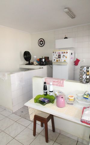 Casa de condomínio para alugar com 327m², 6 quartos e 4 vagasEdícula Cozinha