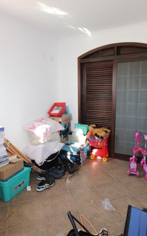 Casa de condomínio para alugar com 327m², 6 quartos e 4 vagasQuarto 2