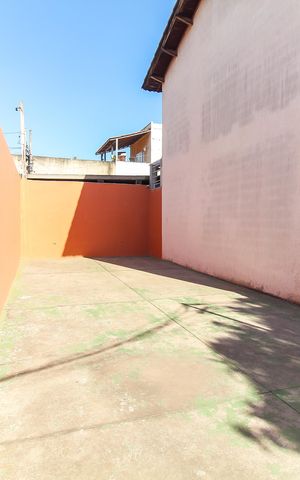 Casa de condomínio à venda com 80m², 2 quartos e 1 vaga Casa de condomínio à venda com 80m², 2 quartos e 1 vagaÁrea comum