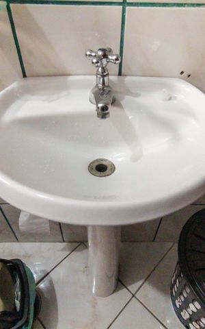 Casa de condomínio à venda com 80m², 2 quartos e 1 vaga Casa de condomínio à venda com 80m², 2 quartos e 1 vagaBanheiro