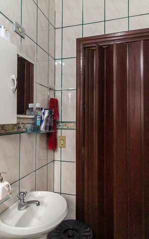 Casa de condomínio à venda com 80m², 2 quartos e 1 vaga Casa de condomínio à venda com 80m², 2 quartos e 1 vagaBanheiro