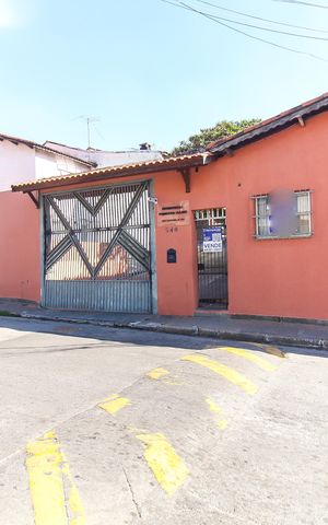 Casa de condomínio à venda com 80m², 2 quartos e 1 vaga Casa de condomínio à venda com 80m², 2 quartos e 1 vagaFachada + Placa