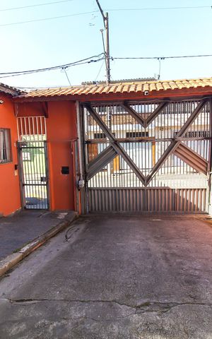 Casa de condomínio à venda com 80m², 2 quartos e 1 vaga Casa de condomínio à venda com 80m², 2 quartos e 1 vagaÁrea comum