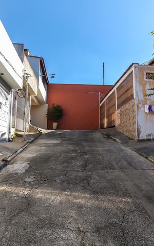 Casa de condomínio à venda com 80m², 2 quartos e 1 vaga Casa de condomínio à venda com 80m², 2 quartos e 1 vagaÁrea comum