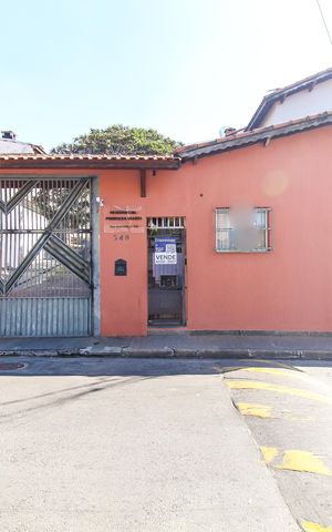 Casa de condomínio à venda com 80m², 2 quartos e 1 vaga Casa de condomínio à venda com 80m², 2 quartos e 1 vagaFachada + Placa