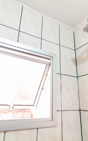 Casa de condomínio à venda com 80m², 2 quartos e 1 vaga Casa de condomínio à venda com 80m², 2 quartos e 1 vagaBanheiro
