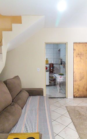 Casa de condomínio à venda com 80m², 2 quartos e 1 vaga Casa de condomínio à venda com 80m², 2 quartos e 1 vagaSala