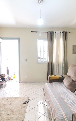 Casa de condomínio à venda com 80m², 2 quartos e 1 vaga Casa de condomínio à venda com 80m², 2 quartos e 1 vagaSala