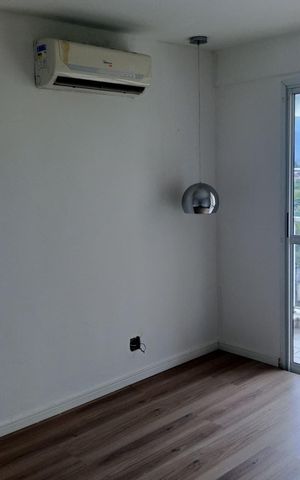 Apartamento à venda com 85m², 3 quartos e 2 vagas Apartamento à venda com 85m², 3 quartos e 2 vagasSala