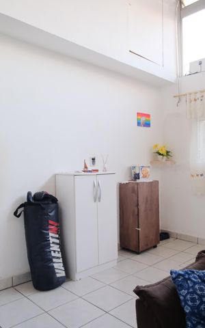 Casa à venda com 186m², 4 quartos e sem vagaHall