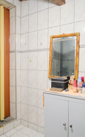 Casa à venda com 186m², 4 quartos e sem vagaBanheiro da Suíte