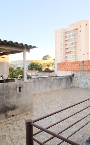 Casa à venda com 186m², 4 quartos e sem vagaQuintal