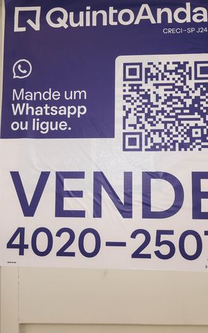Casa para alugar com 400m², 3 quartos e 3 vagasFachada