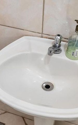 Apartamento à venda com 98m², 2 quartos e sem vaga Apartamento à venda com 98m², 2 quartos e sem vagaBanheiro