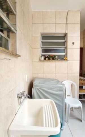Apartamento à venda com 98m², 2 quartos e sem vaga Apartamento à venda com 98m², 2 quartos e sem vagaÁrea de serviço