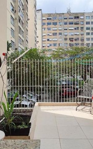 Apartamento à venda com 98m², 2 quartos e sem vaga Apartamento à venda com 98m², 2 quartos e sem vagaÁrea de serviço