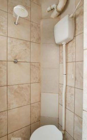 Apartamento à venda com 98m², 2 quartos e sem vaga Apartamento à venda com 98m², 2 quartos e sem vagaBanheiro