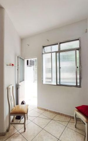 Apartamento à venda com 98m², 2 quartos e sem vaga Apartamento à venda com 98m², 2 quartos e sem vagaSala