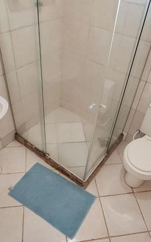 Apartamento à venda com 98m², 2 quartos e sem vaga Apartamento à venda com 98m², 2 quartos e sem vagaBanheiro