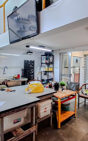 Casa à venda com 162m², 2 quartos e 2 vagas Casa à venda com 162m², 2 quartos e 2 vagasCasa 2